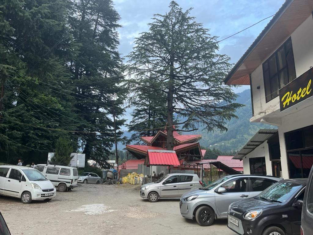 Hotel In Manali With Mountain View Near Mall Road Zewnętrze zdjęcie